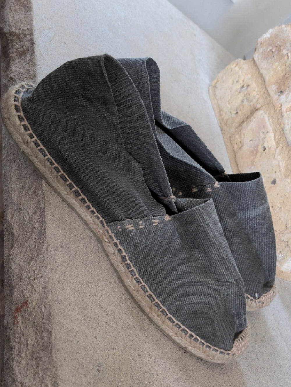 DIEGOS I NWT Handcrafted Washed Graphite Gray Canvas Slip-On Espadrilles, 44 - Picture 7 of 16